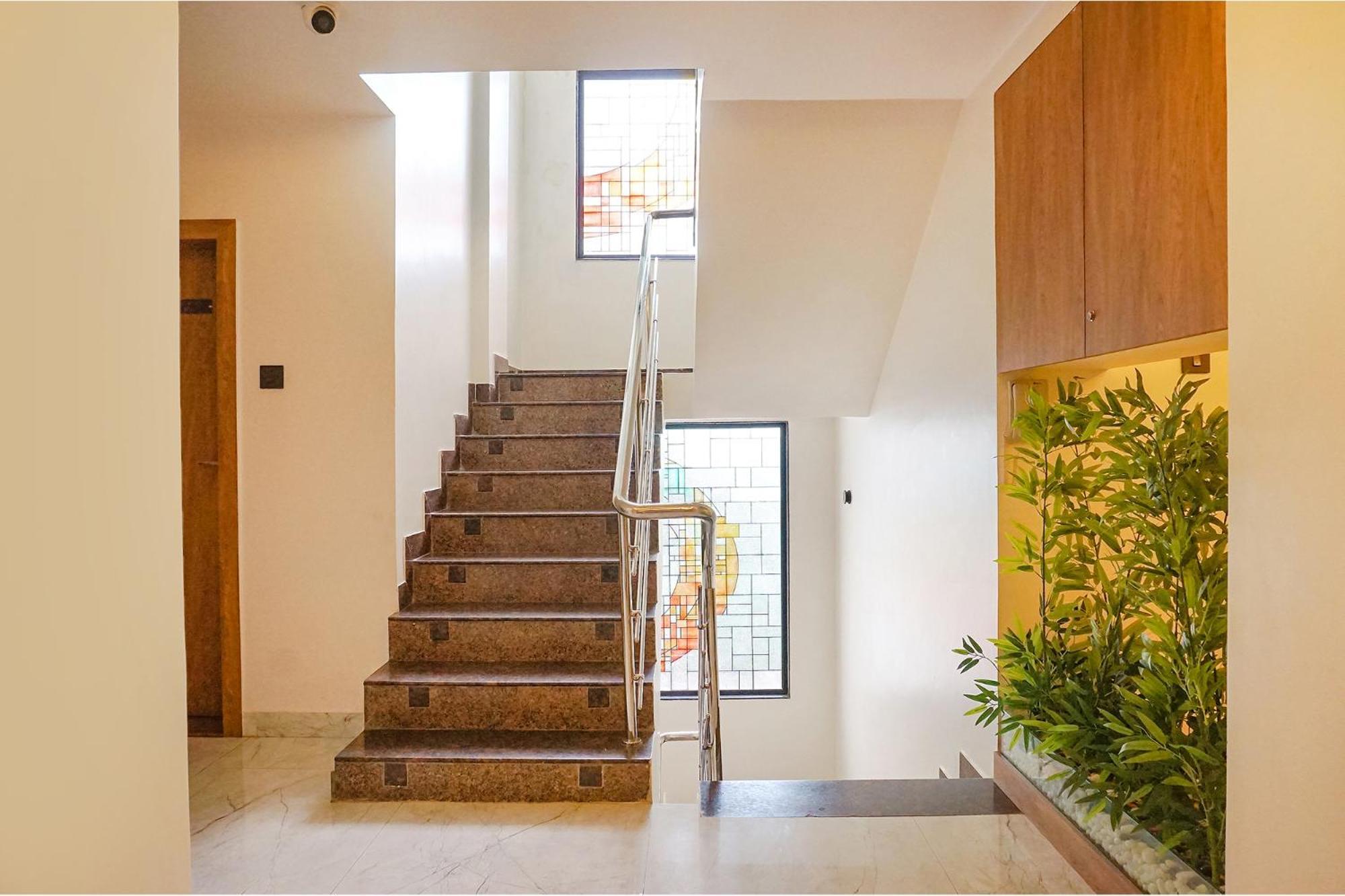 Fabhotel Prime Shourya Residency - Nr Maharshi Karve Museum Pune Exterior foto