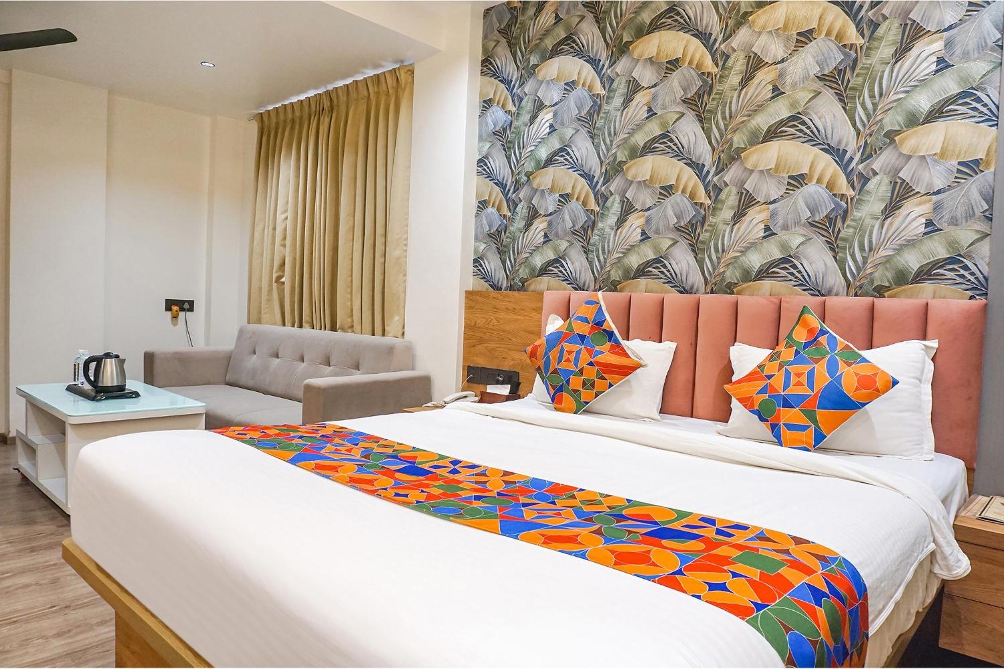 Fabhotel Prime Shourya Residency - Nr Maharshi Karve Museum Pune Exterior foto