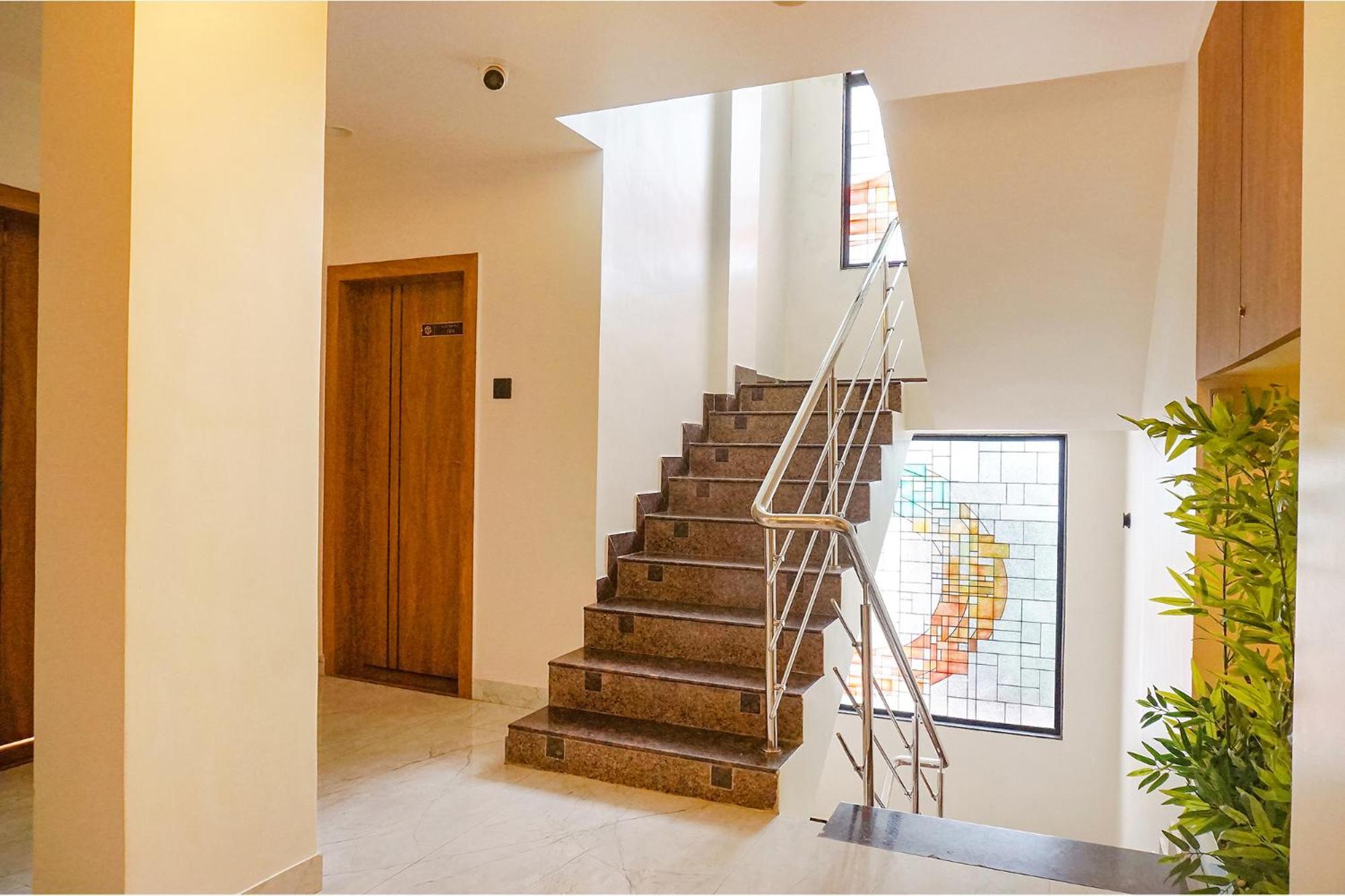 Fabhotel Prime Shourya Residency - Nr Maharshi Karve Museum Pune Exterior foto